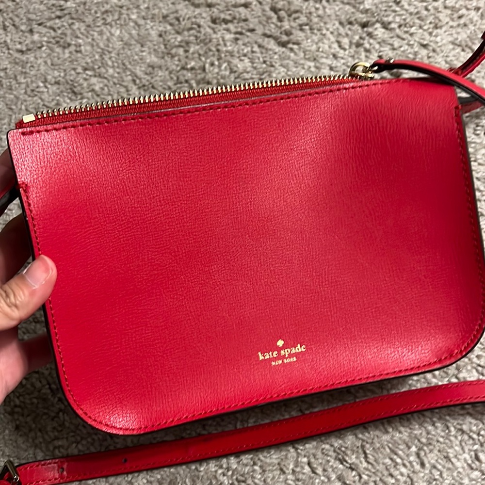 Red Kate spade crossbody
